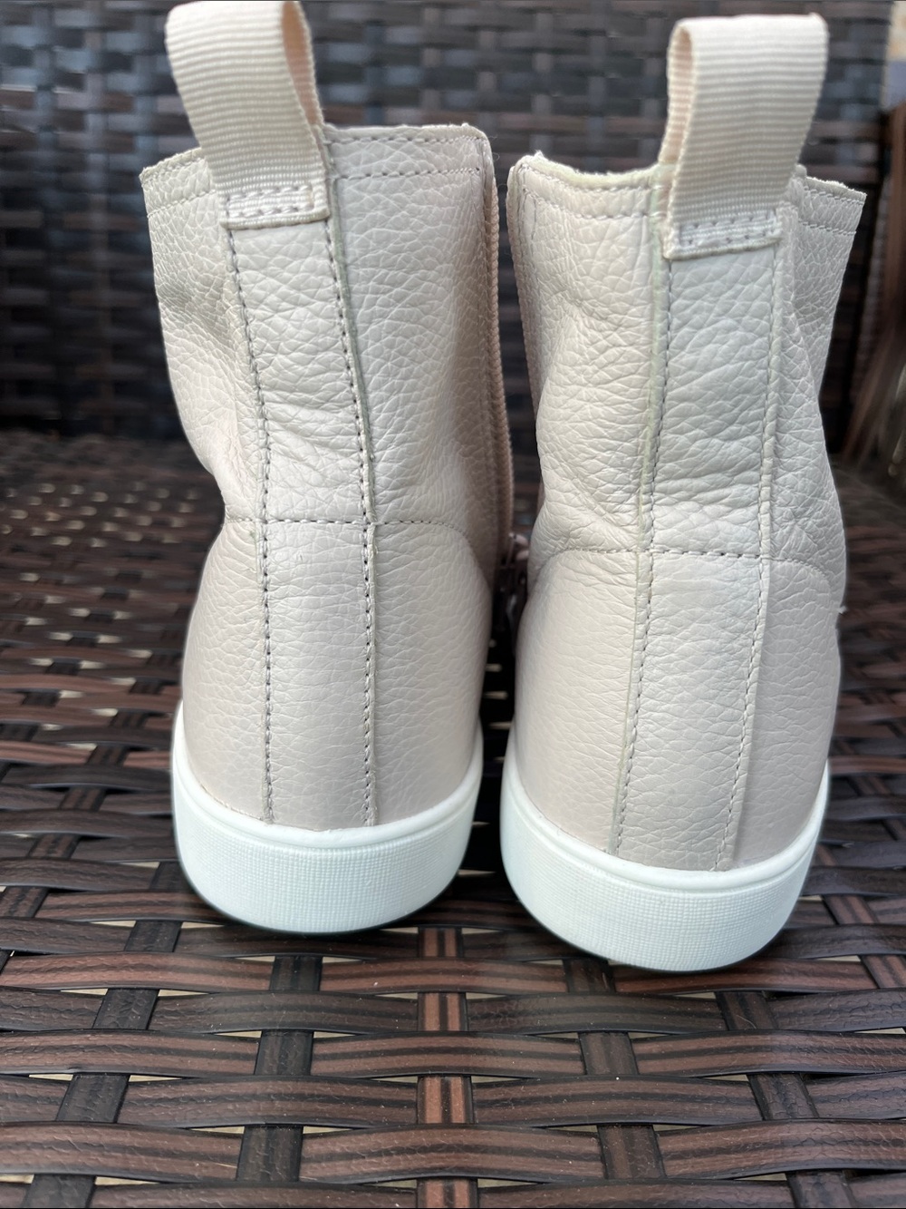 Naturalizer Morrison Leather High-Top Sneakers NWT - Picture 5 of 12